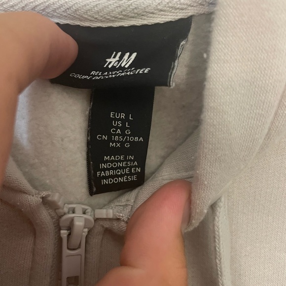 Cream H&M zip up - Picture 2 of 3